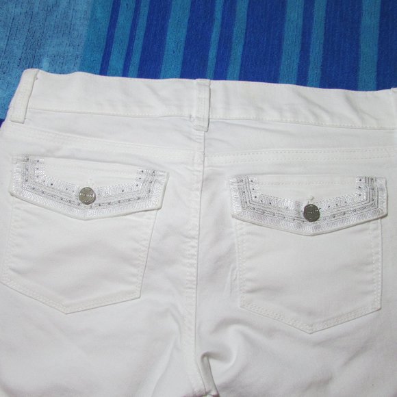 WHBM Noir Boot Cut Jeans White Silver Embellished - Picture 2 of 7